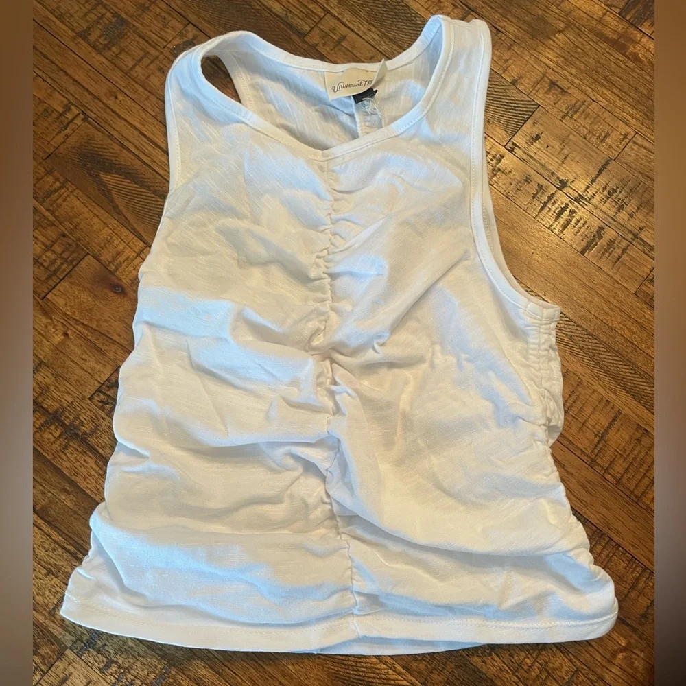 Universal Thread top - Picture 1 of 3